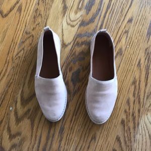Frye flats soft blush size 7 1/2 B. Worn once.